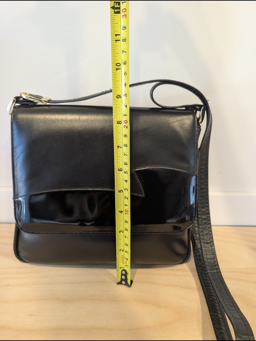 Vintage Naturalizer Black Leather & Patent Flap Shoulder Bag - Made in Canada - Picture 12 of 15